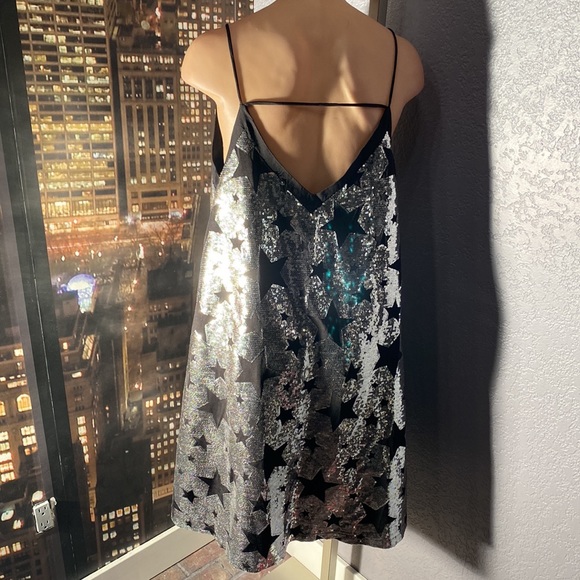 XOXO dress: A-line V-neck mini w silver sequins lined w black stars - L - Picture 15 of 16